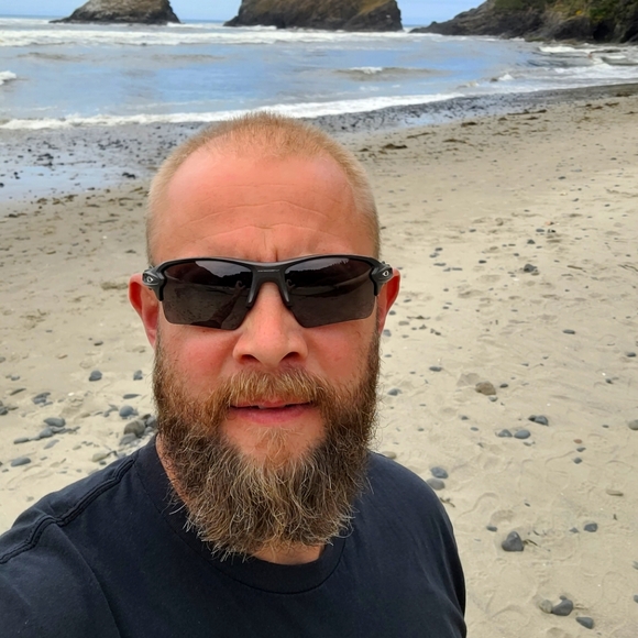 Meet your Posher, Victor - Picture 1 of 1